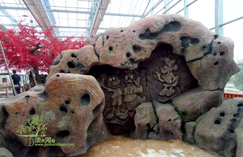 把水泥假山制作成真山一样需要这样的工艺及材料