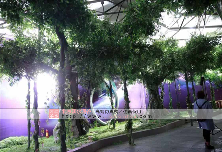 仿真树的美丽身影在中国各大景区都可以看到