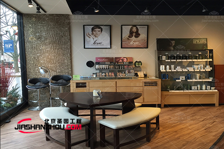 仿真树皮酒店