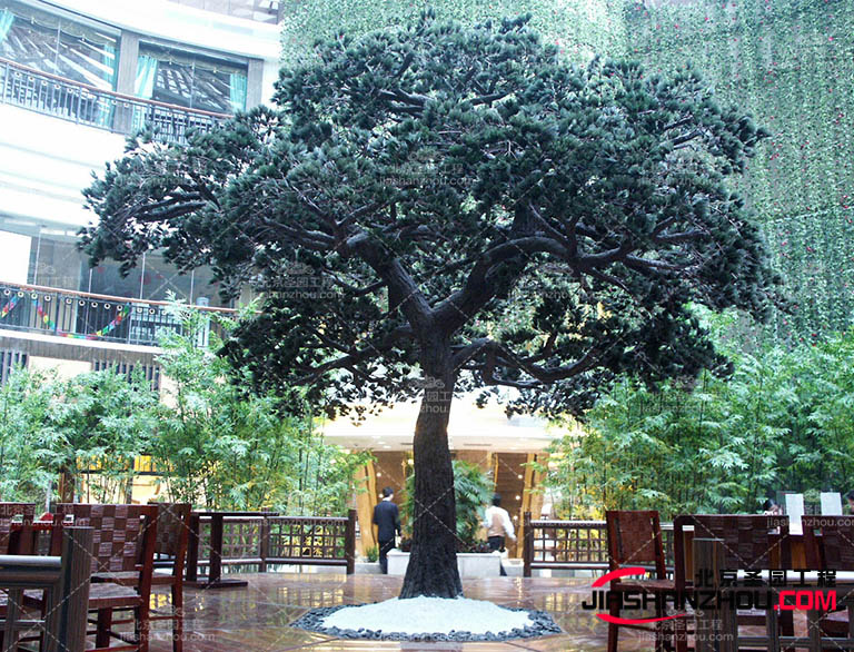 仿真树